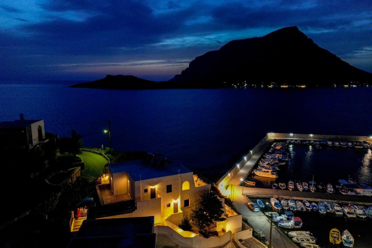 Pelagos Seafront Accommodation - Maria Myrties Exterior photo
